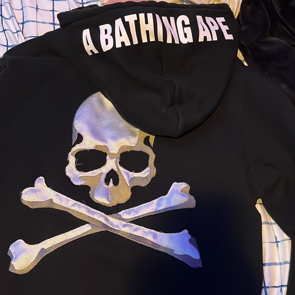 BAPE X Mastermind Japan Embroidered skull pullover hoodie ( black ) large - Picture 4 of 5